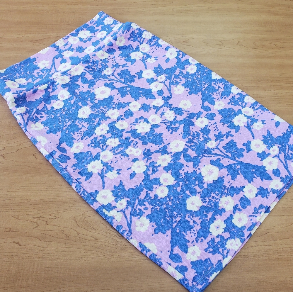 Lularoe floral Cassie pencil skirt